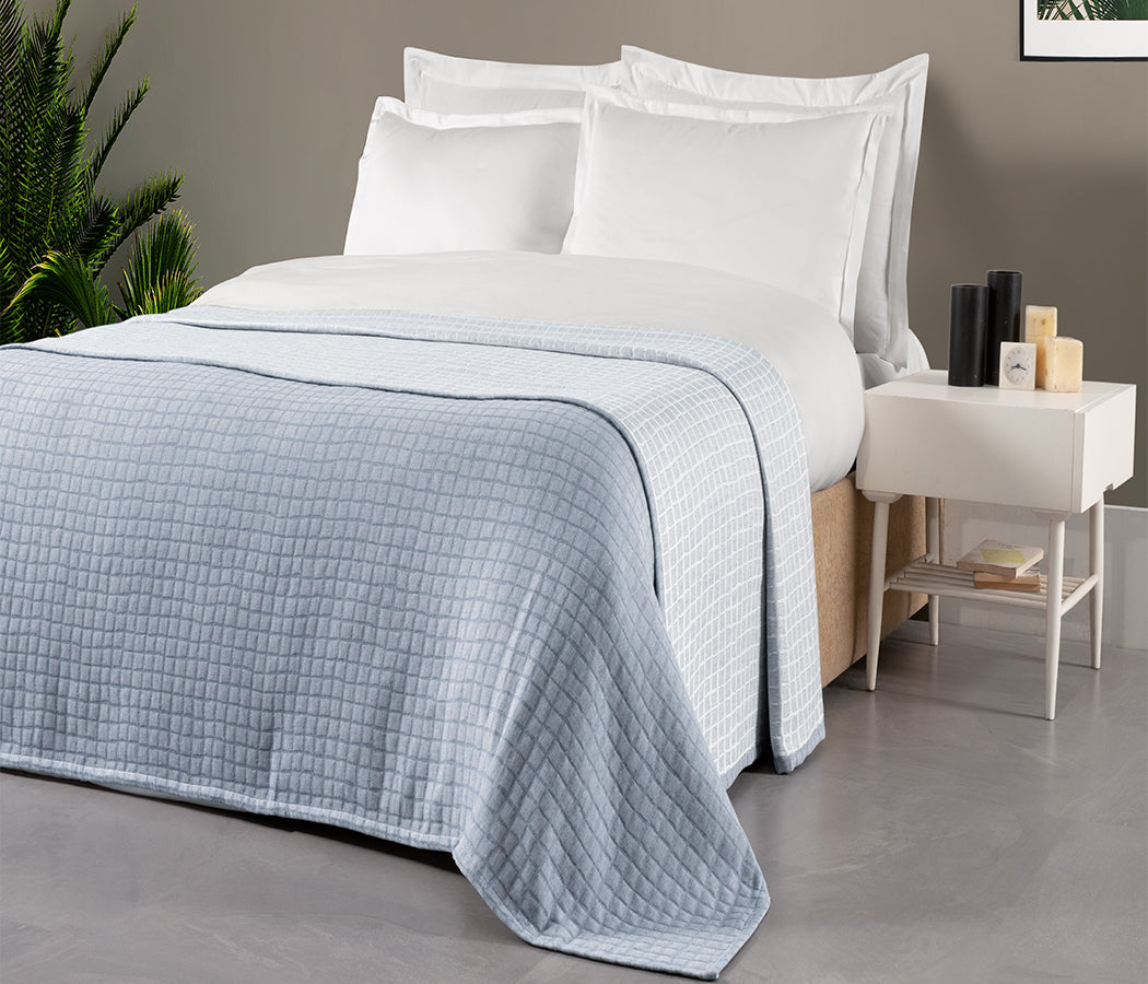 Suvi NYC Plaid Pattern Comfy Throw Blanket, High End Turkish Cotton, Lightweight And Soft Blanket Bed Couch Throw, All Seasons - 78X90 Queen