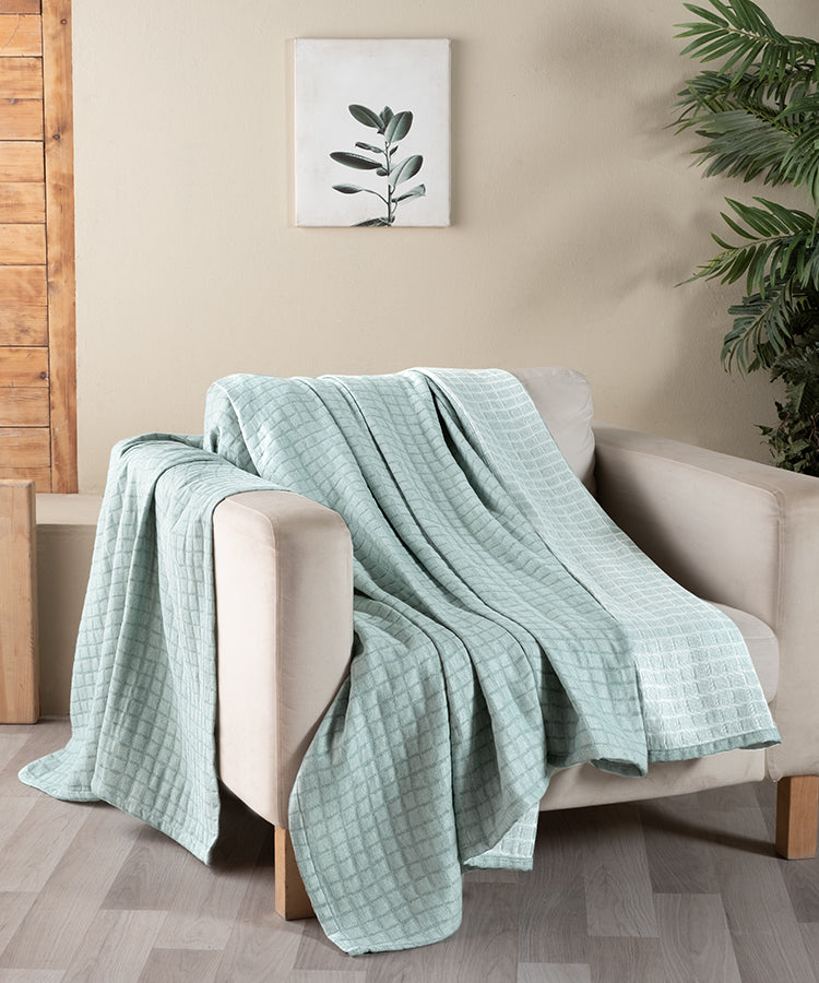 Suvi NYC Plaid Pattern Comfy Throw Blanket, High End Turkish Cotton, Lightweight And Soft Blanket Bed Couch Throw, All Seasons - 78X90 Queen
