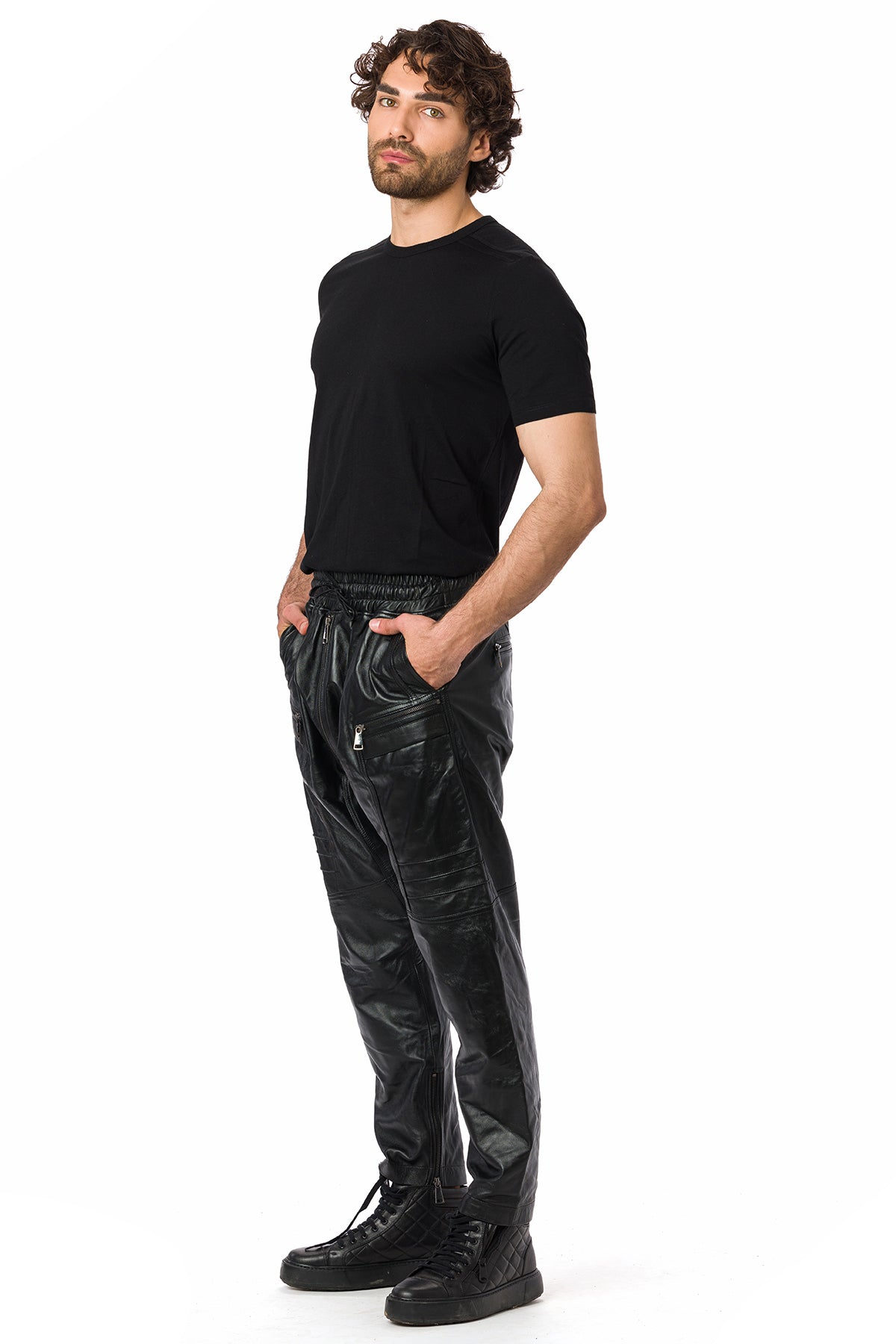 Men's loose fit Leather Pants. 100% High-End Quality Turkish Leather. Lambskin. Cold Weather Essentials. Elastic waistband. Side pockets.