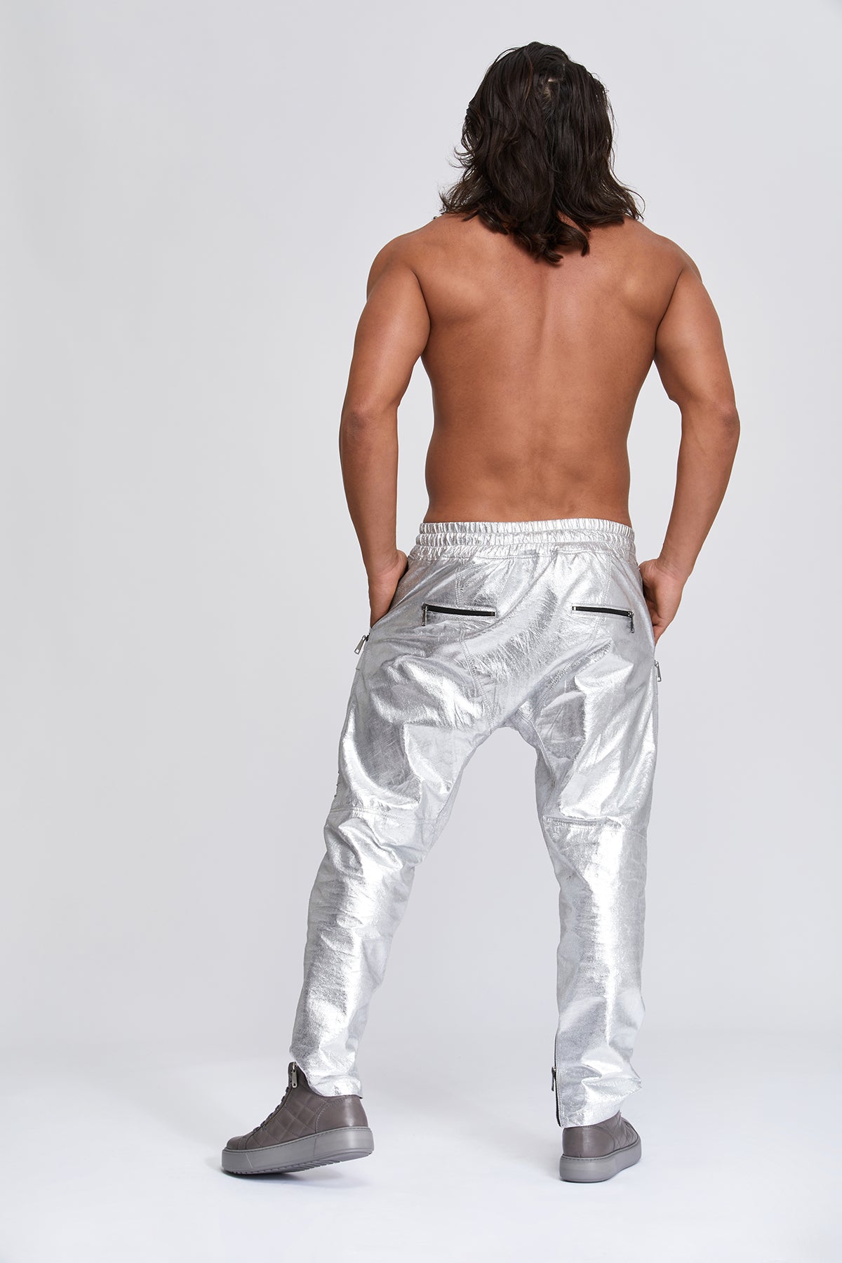 Men's loose fit Leather Pants. 100% High-End Quality Turkish Leather. Lambskin. Cold Weather Essentials. Elastic waistband. Side pockets.