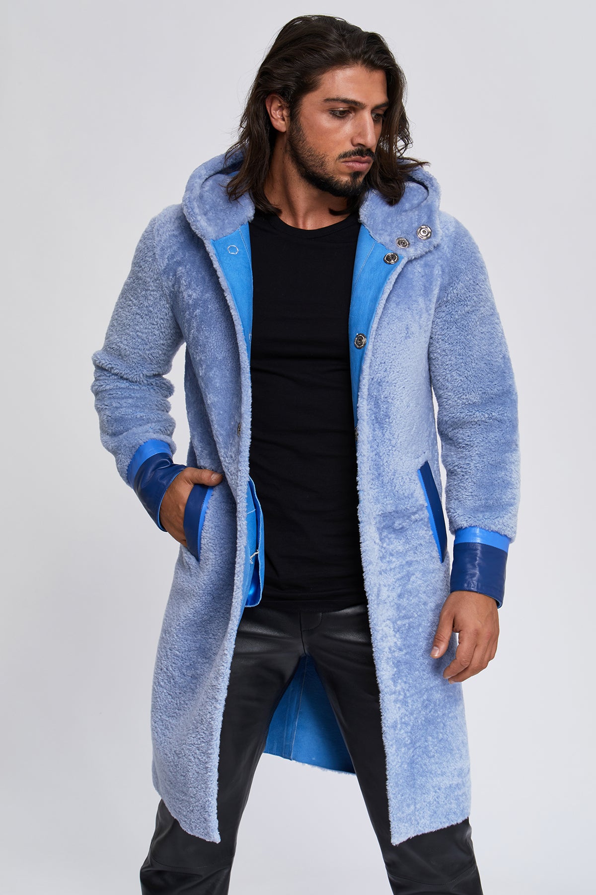 Men's shearlings winter overcoats. 100 % Turkish Sheepskin. Winter essentials in great design. Luxurious shearlings for men.